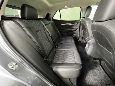 Certified 2022 Buick Envision Avenir w/ Technology Package II image 28