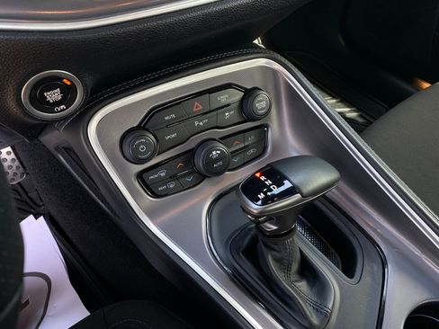 Used 2022 Dodge Challenger R/T image 17