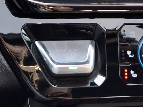 Used 2025 GMC Sierra 1500 AT4X image 24