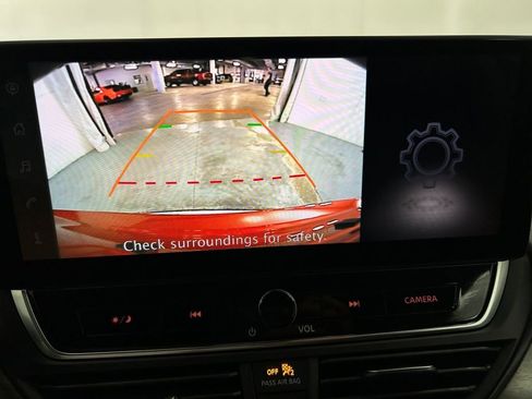 Used 2025 Nissan Altima 2.5 SV w/ SV Premium Package image 26