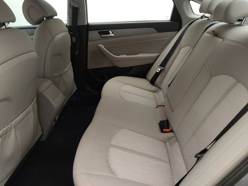 Used 2016 Hyundai Sonata SE image 18