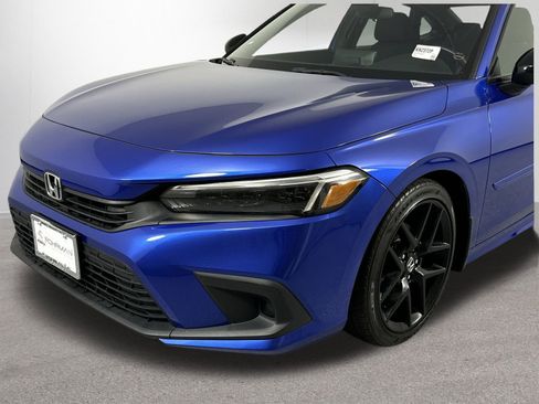 Used 2023 Honda Civic Sport image 28