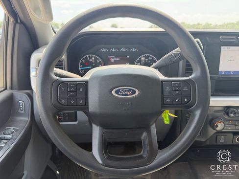 Used 2023 Ford F250 XL AWD/4WD image 14