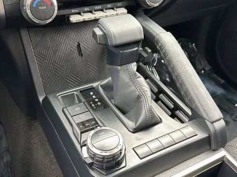 Used 2025 Toyota 4Runner SR5 image 31