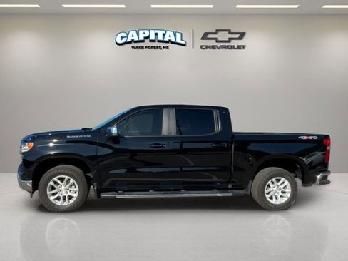 Used 2022 Chevrolet Silverado 1500 LT image 2