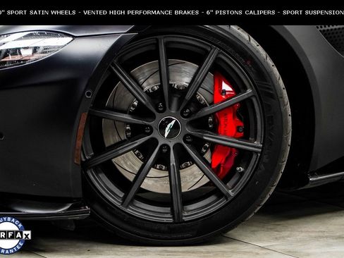 Used 2020 Aston Martin V8 Vantage Coupe image 3