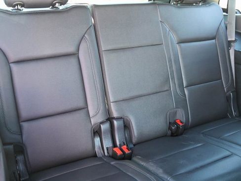 Used 2021 Chevrolet Tahoe Z71 w/ Rear Media and Nav Package image 23