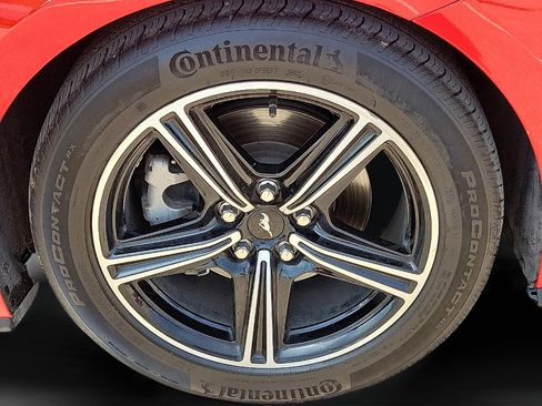 Used 2024 Ford Mustang Premium image 7