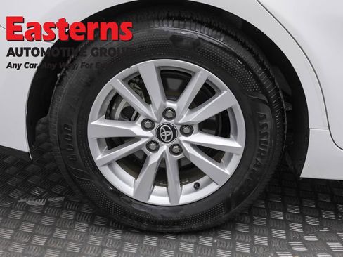 Used 2025 Toyota Camry LE image 29