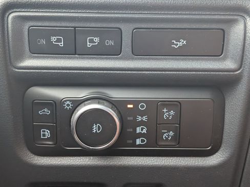 Used 2024 Ford F150 Lariat w/ Equipment Group 502A High image 8