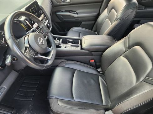 Used 2022 Nissan Pathfinder SL w/ SL Premium Package FWD image 12