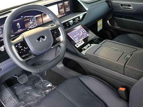 New 2026 INFINITI QX80 SPORT w/ Sport Exterior Package image 20