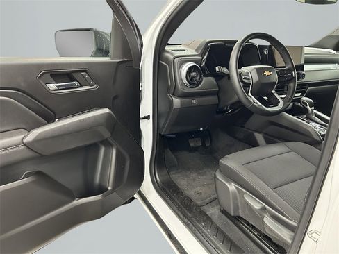 Used 2023 Chevrolet Colorado LT w/ LT Convenience Package image 18