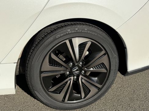 Used 2018 Honda Civic EX image 25