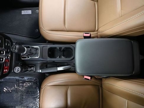 Used 2022 Jeep Wrangler Rubicon image 35