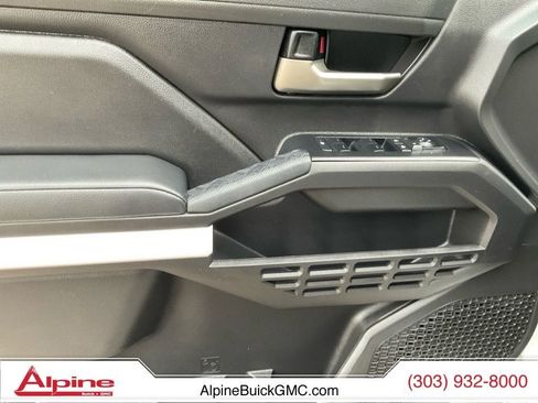 Used 2024 Toyota Tacoma TRD Sport AWD/4WD image 19