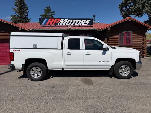 Used 2018 Chevrolet Silverado 1500 LT AWD/4WD image 24