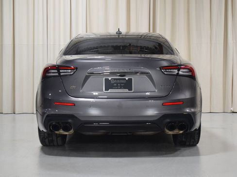 Used 2023 Maserati Ghibli Modena Q4 AWD/4WD image 15