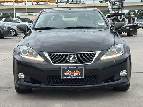Used 2011 Lexus IS 250C w/ Luxury Pkg RWD image 8