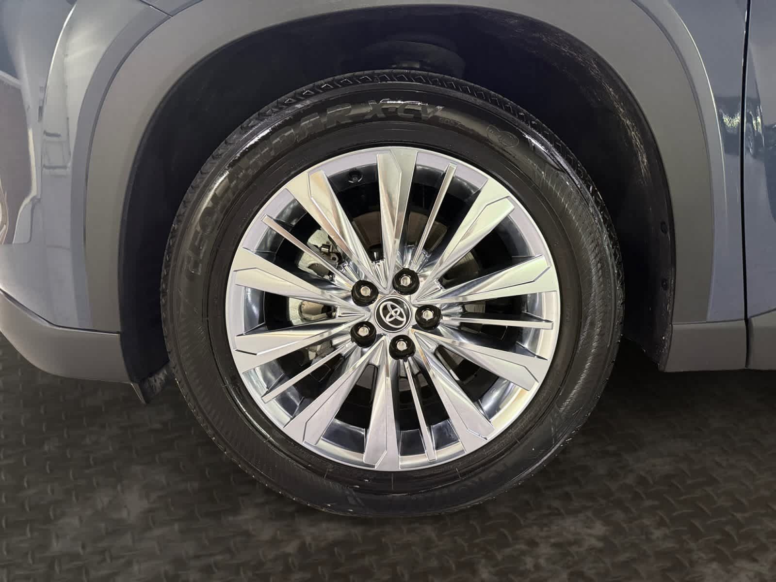 Used 2024 Toyota Grand Highlander AWD image 21