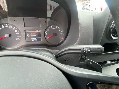 Used 2023 Mercedes-Benz Sprinter 2500 image 25