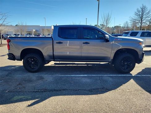 Used 2020 Chevrolet Silverado 1500 Custom Trail Boss w/ Custom Convenience Package image 2