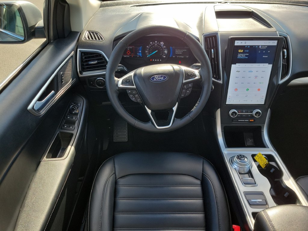Certified 2024 Ford Edge SEL w/ Convenience Package AWD/4WD image 14