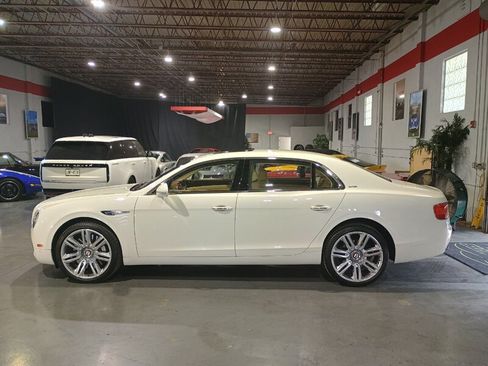 Used 2016 Bentley Flying Spur W12 AWD/4WD image 2