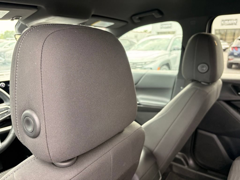 Used 2025 Chevrolet Equinox LT w/ Safety and Technology Package FWD image 26