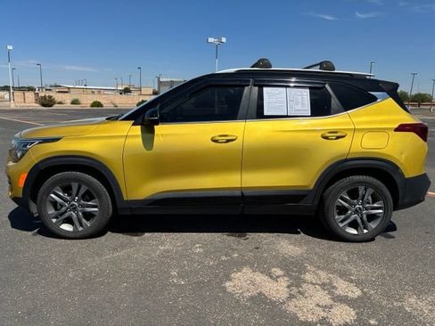 Used 2021 Kia Seltos S FWD image 3