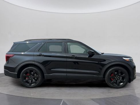 Used 2023 Ford Explorer ST w/ Equipment Group 401A image 8