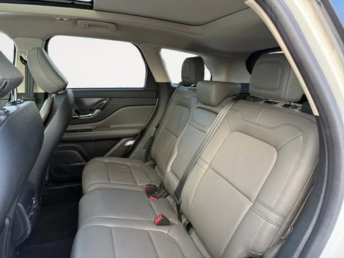 Used 2024 Lincoln Corsair Reserve w/ Equipment Group 201A image 12