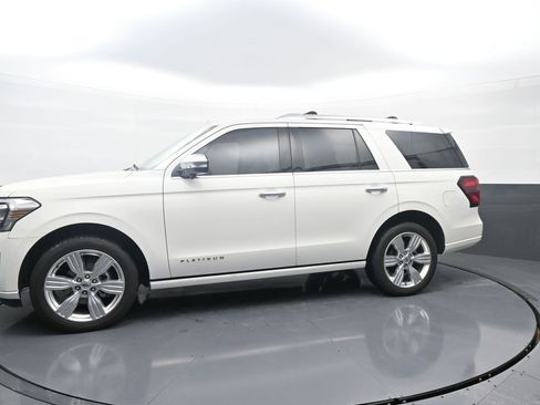 Used 2023 Ford Expedition Platinum image 4