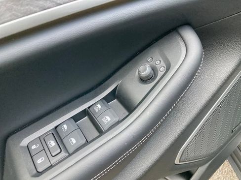 New 2024 Jeep Grand Cherokee Limited 4xe w/ Luxury Tech Group II image 20