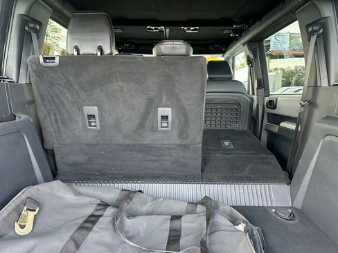 Used 2022 Ford Bronco Badlands image 55