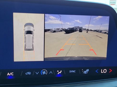 Used 2025 Chevrolet Tahoe Z71 AWD/4WD image 14
