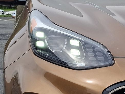 Used 2021 Kia Sportage SX AWD/4WD image 9
