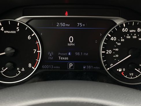 Used 2024 Nissan Altima 2.5 SV image 15