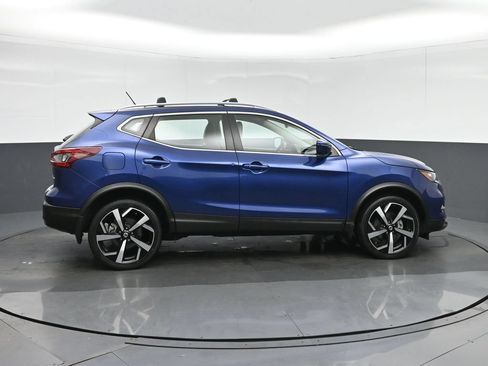 Used 2022 Nissan Rogue Sport SL AWD/4WD image 8