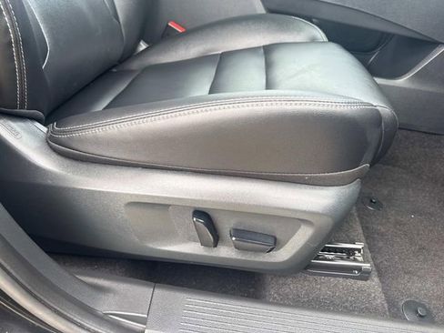 Used 2024 Nissan Rogue SL FWD image 18