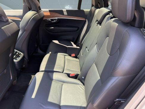 Certified 2025 Volvo XC90 B6 Plus AWD/4WD image 14