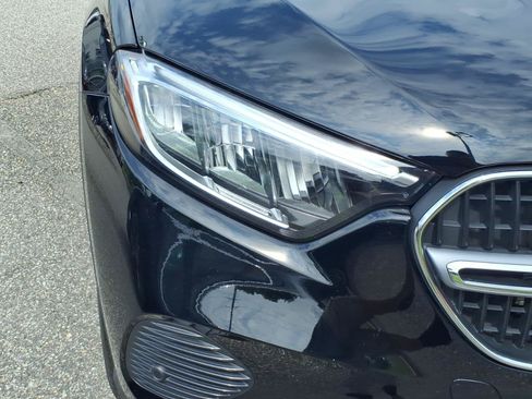 Used 2025 Mercedes-Benz GLC 300 4MATIC image 6