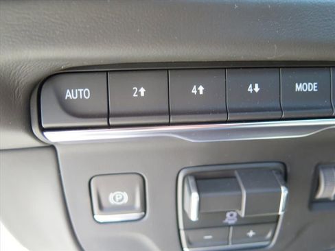 New 2026 Cadillac Escalade Platinum Luxury AWD/4WD image 14