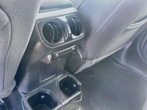 Used 2023 Jeep Wrangler Unlimited Sport AWD/4WD image 28