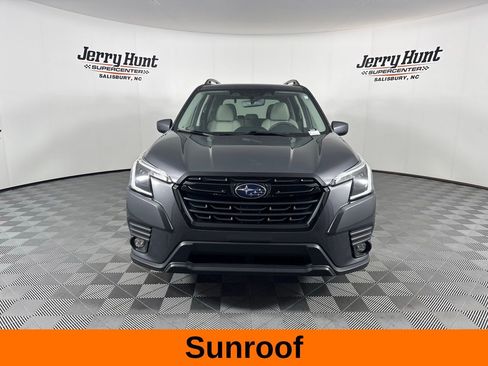 Used 2024 Subaru Forester Premium AWD/4WD image 5