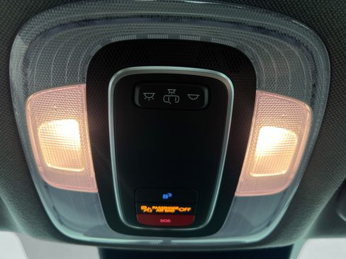 Used 2024 Hyundai Elantra SEL FWD image 21