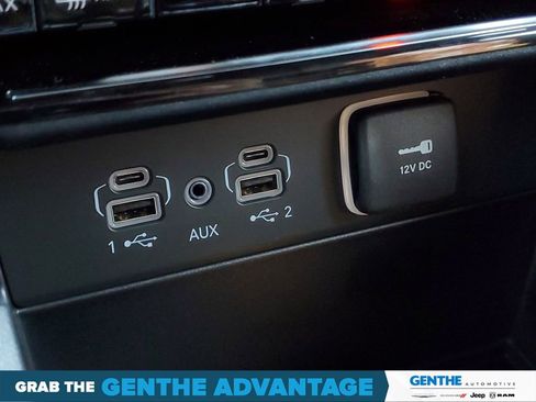 Certified 2024 Jeep Grand Cherokee Limited image 22