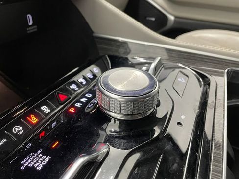 Used 2022 Jeep Wagoneer Series III w/ Convenience Group I image 26