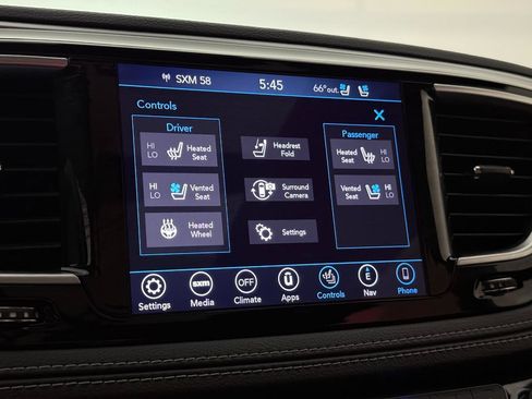 Used 2019 Chrysler Pacifica Limited w/ Advanced Safetytec Group image 37