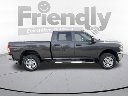 Used 2024 RAM 2500 Tradesman w/ Chrome Appearance Group AWD/4WD image 9